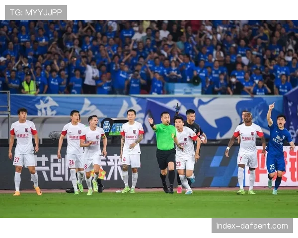 成都蓉城成唯一无罚分争冠队 手握积分优势冲击首冠